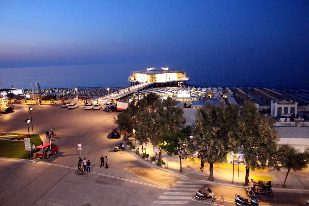 Residence Cristallo Senigallia Exterior foto